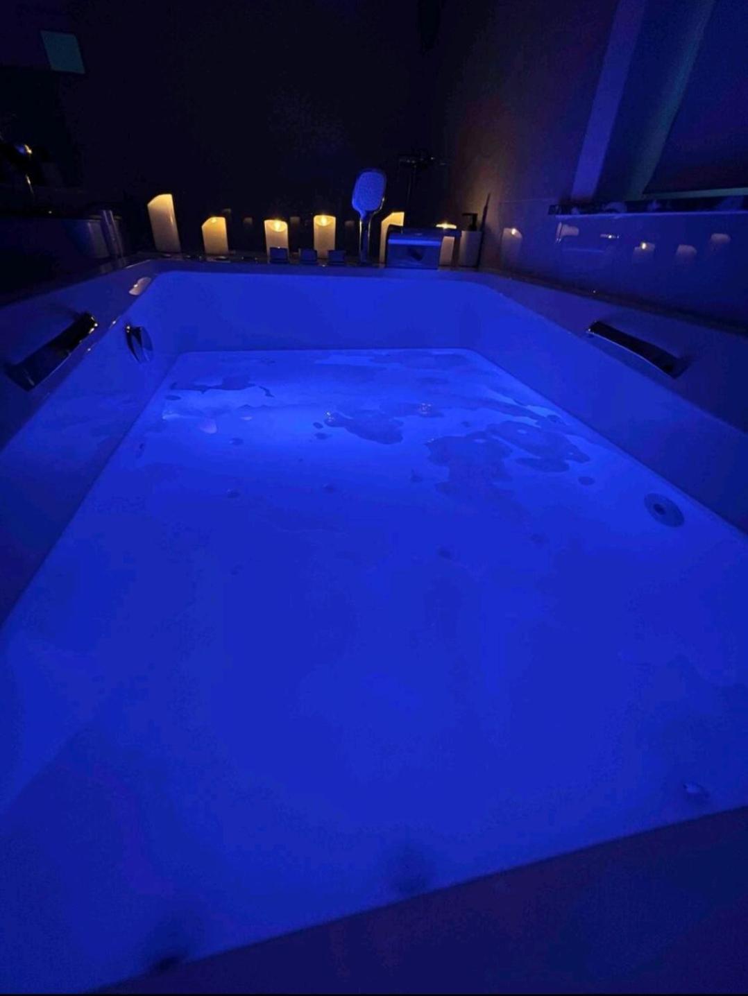 Sublime Appartement Calme Cosy & Jacuzzi Brüsszel Kültér fotó
